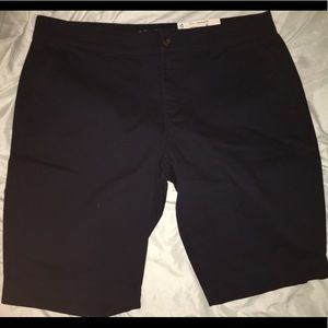 Navy blue Bermuda Arizona shorts (juniors)
